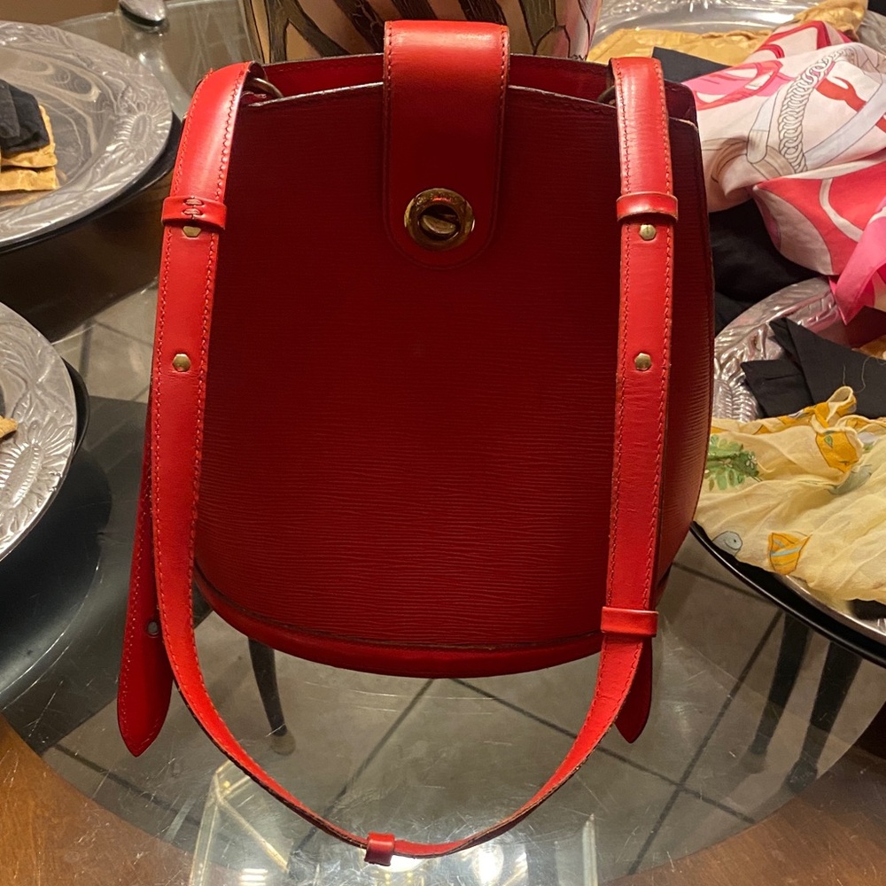 Elegant Red L V Women's Bag - Picture 5 of 16
